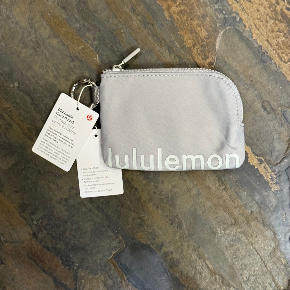 Lululemon Clippable Card Pouch Blue White